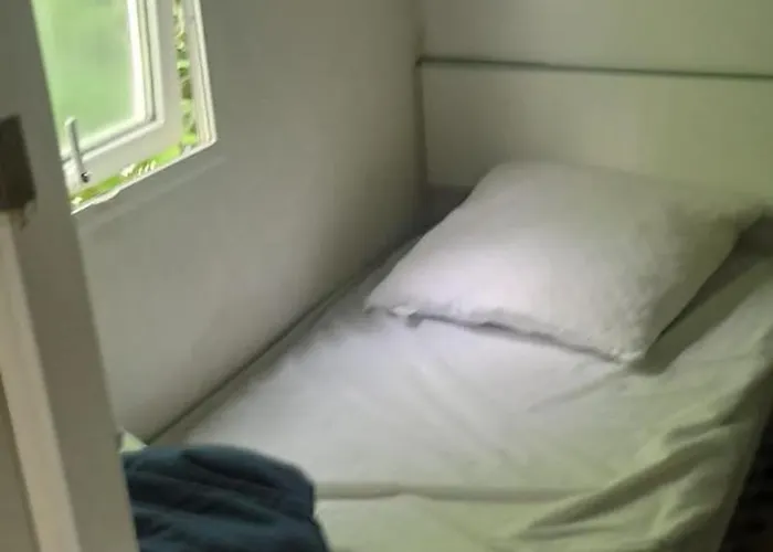 Camping Mobil-home Avec Terasse Ombragee